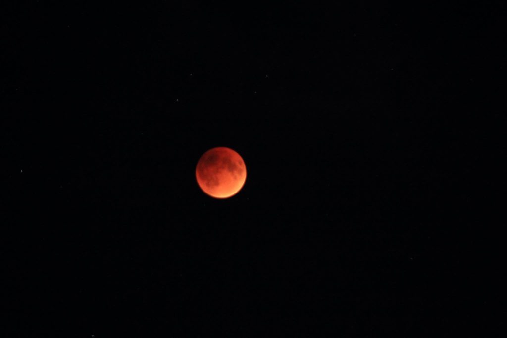 Bloodmoon during Total Lunar Eclipse on Sep 28, 2015